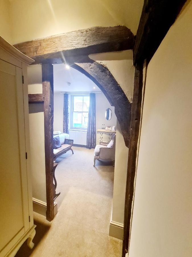 The Harvard Inn Stock Extérieur photo