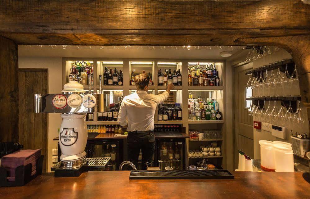 The Harvard Inn Stock Extérieur photo