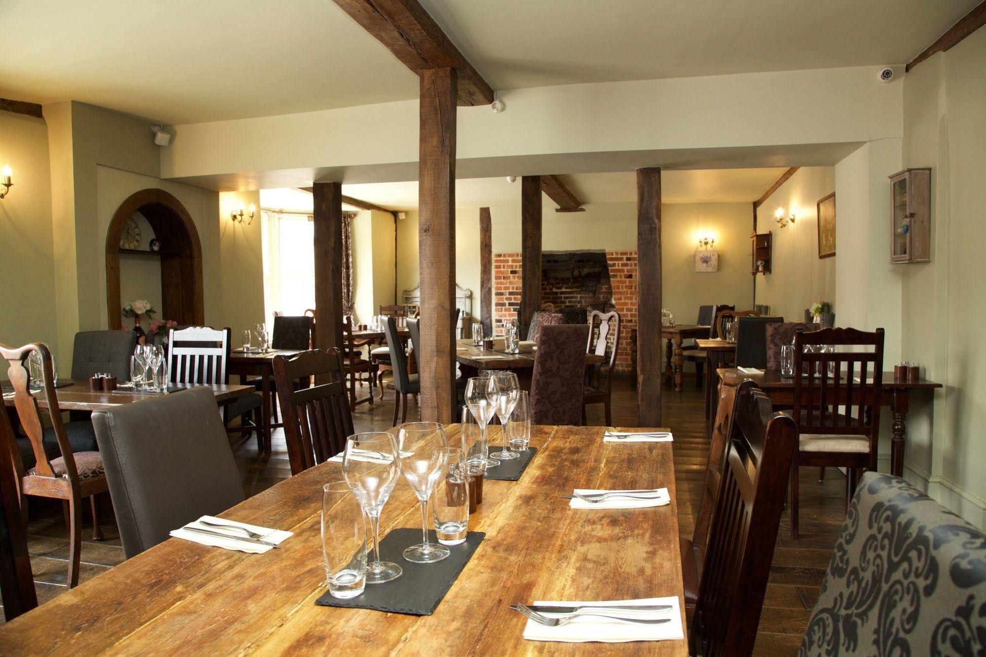 The Harvard Inn Stock Extérieur photo